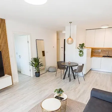 Apartmán Urban With Possibility Of Parking Bratislava